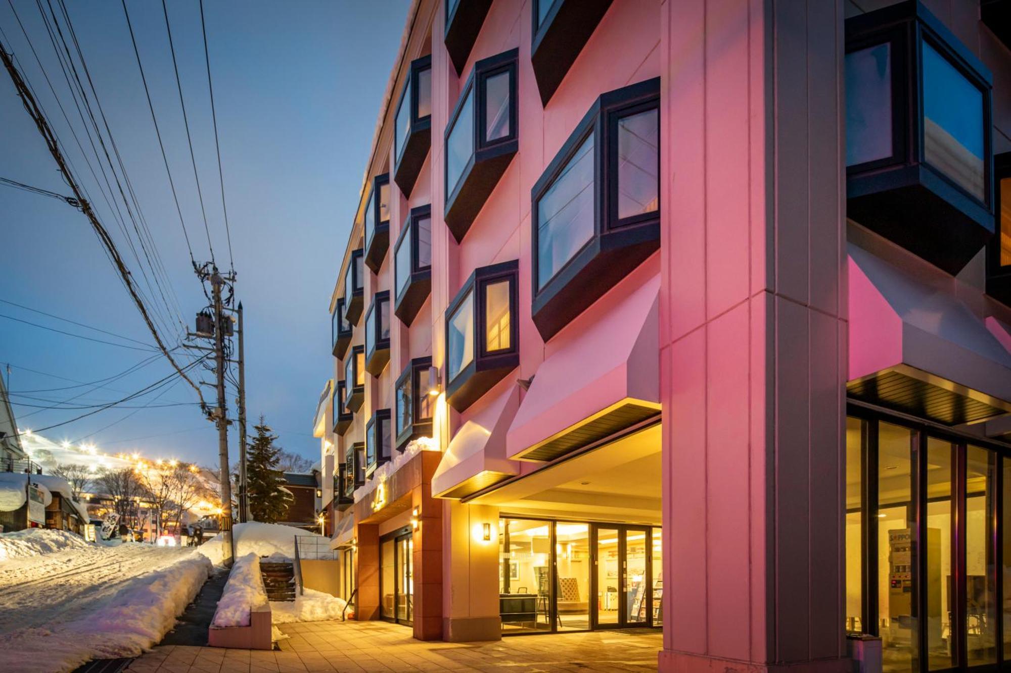 M Hotel Niseko Куттян Экстерьер фото